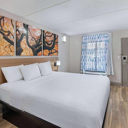 Days Inn By Wyndham Knoxville North Powell Eksteriør bilde