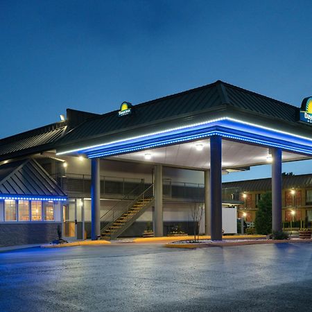 Days Inn By Wyndham Knoxville North Powell Eksteriør bilde