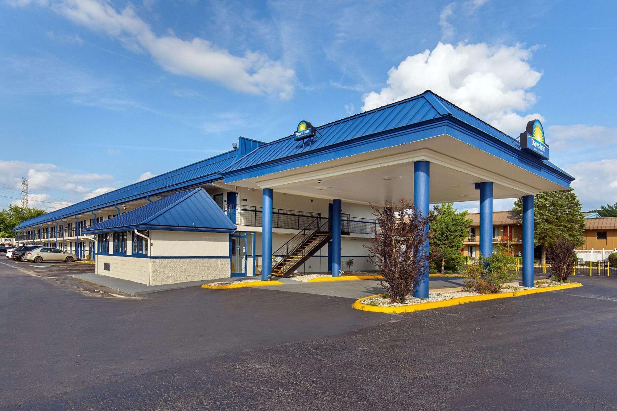 Days Inn By Wyndham Knoxville North Powell Eksteriør bilde